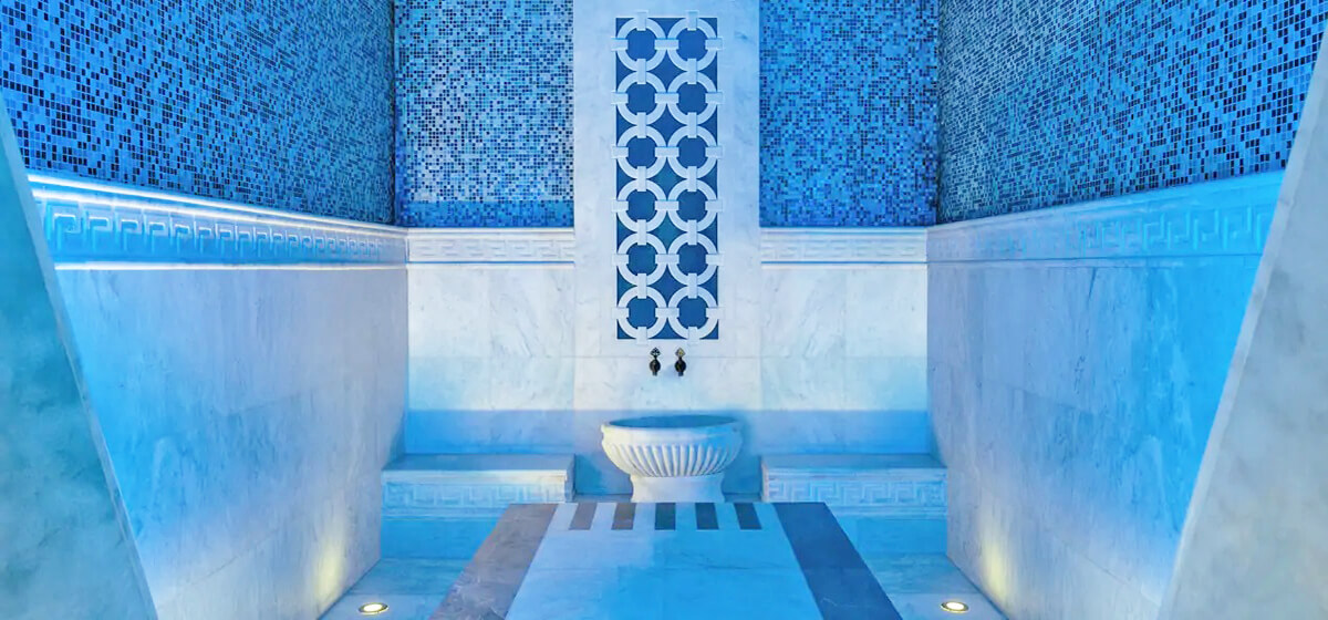 cheap resort hotels to Spend holiday with family