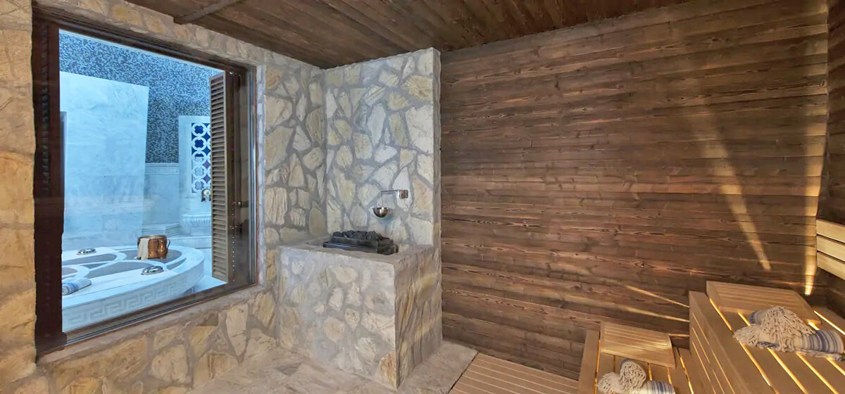 cheap resort hotels to Spend holiday with family