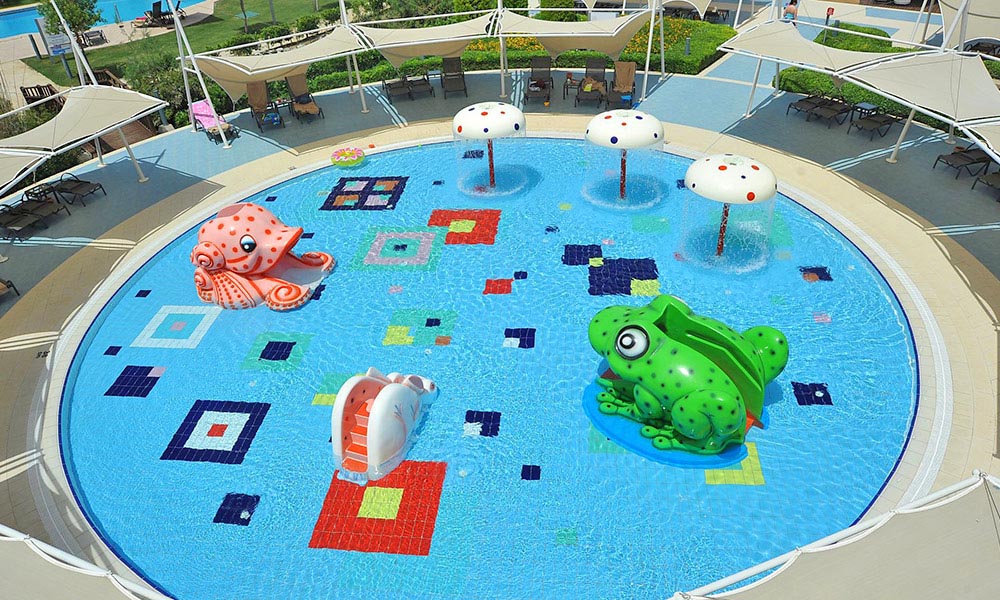 cheap resort hotels to Spend holiday with family