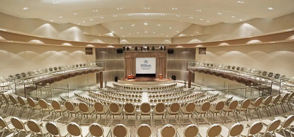 cheap resort hotels to Spend holiday with family