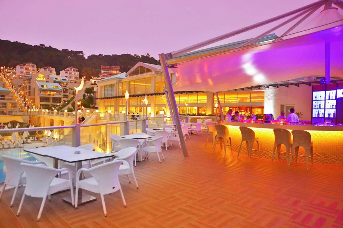 cheap resort hotels to Spend holiday with family