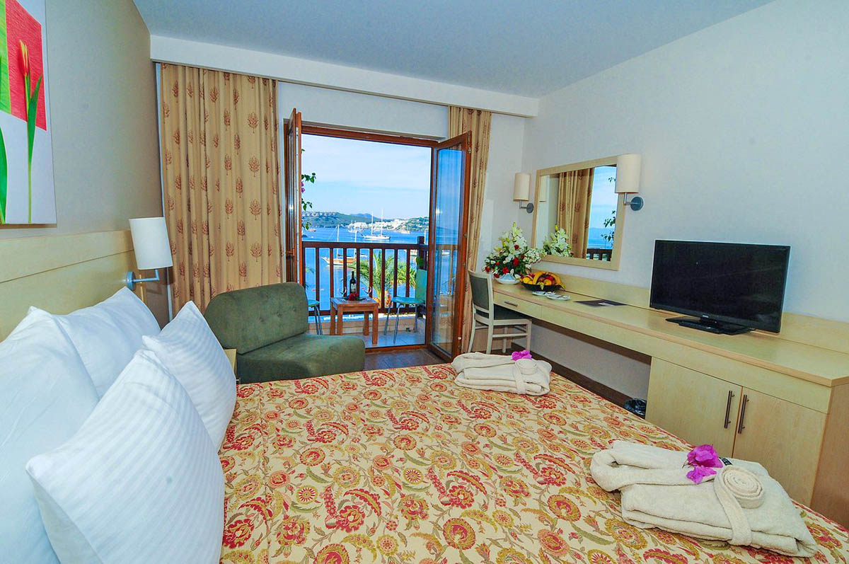 cheap resort hotels to Spend holiday with family