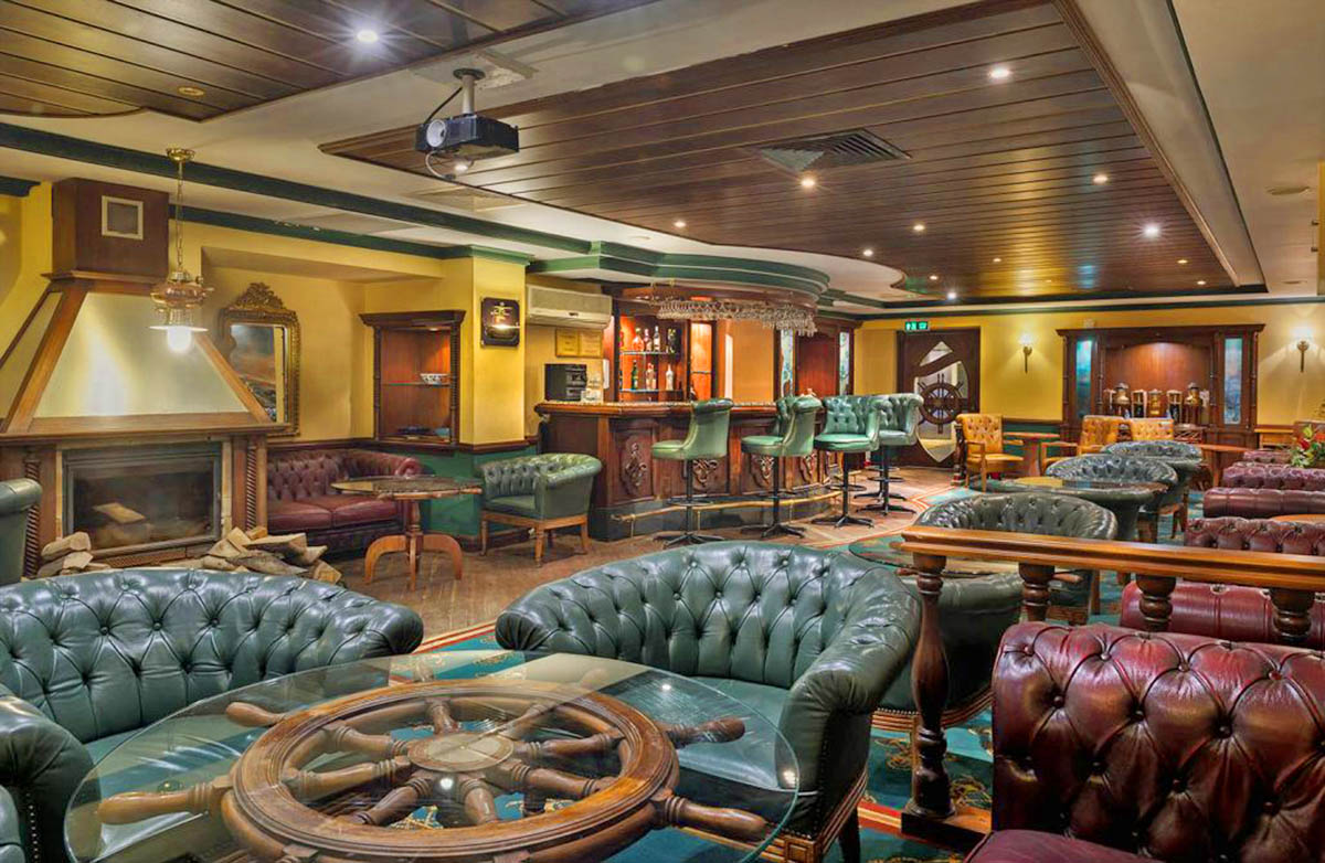 cheap resort hotels to Spend holiday with family