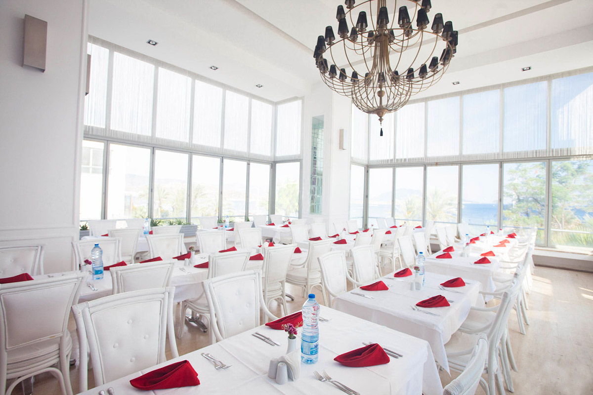 cheap resort hotels to Spend holiday with family