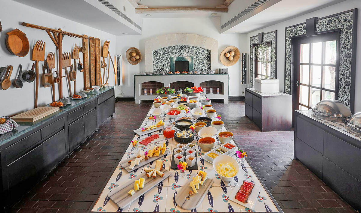 cheap resort hotels to Spend holiday with family