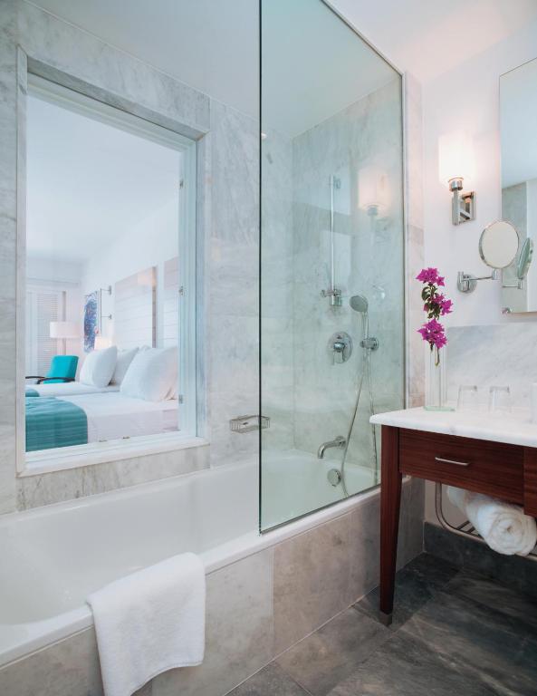 cheap resort hotels to Spend holiday with family