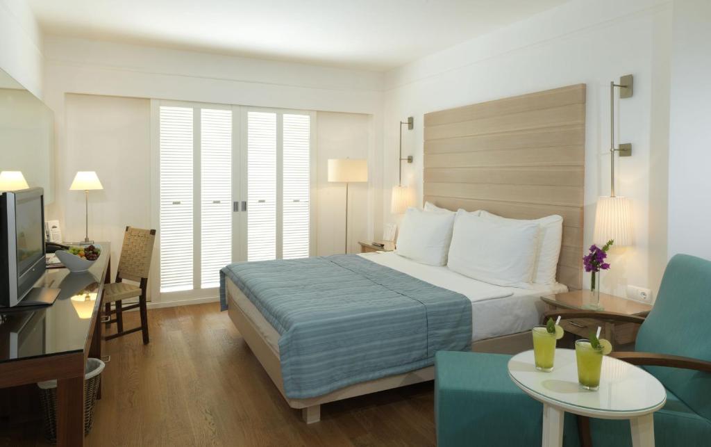 cheap resort hotels to Spend holiday with family