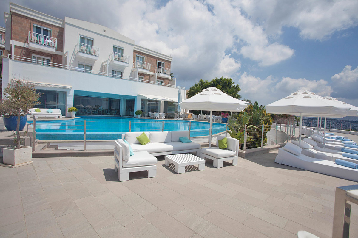 cheap resort hotels to Spend holiday with family