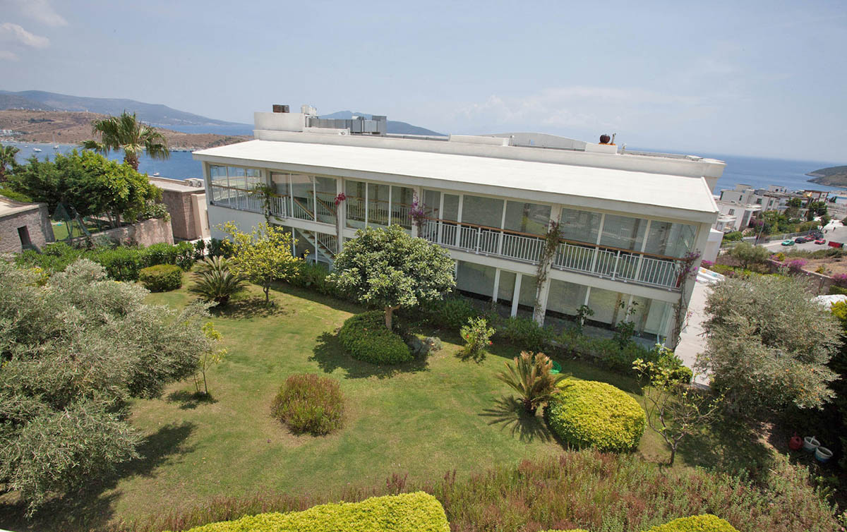 cheap resort hotels to Spend holiday with family