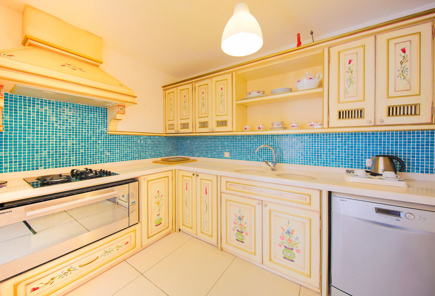 cheap resort hotels to Spend holiday with family