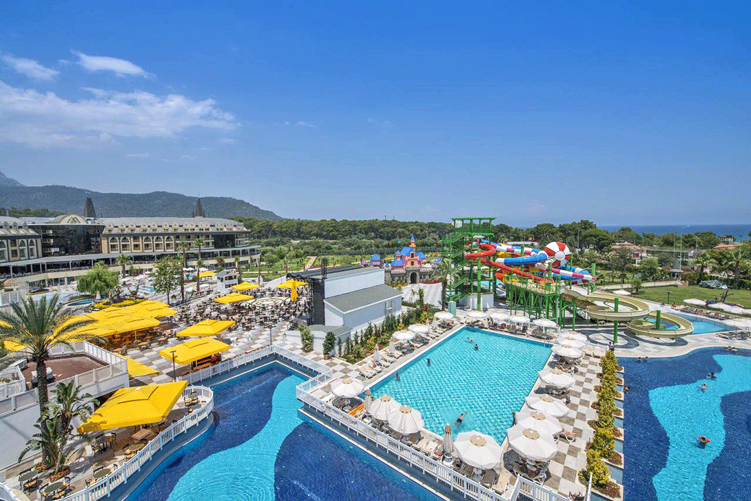 cheap resort hotels to Spend holiday with family