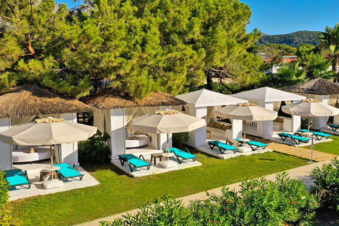 cheap resort hotels to Spend holiday with family