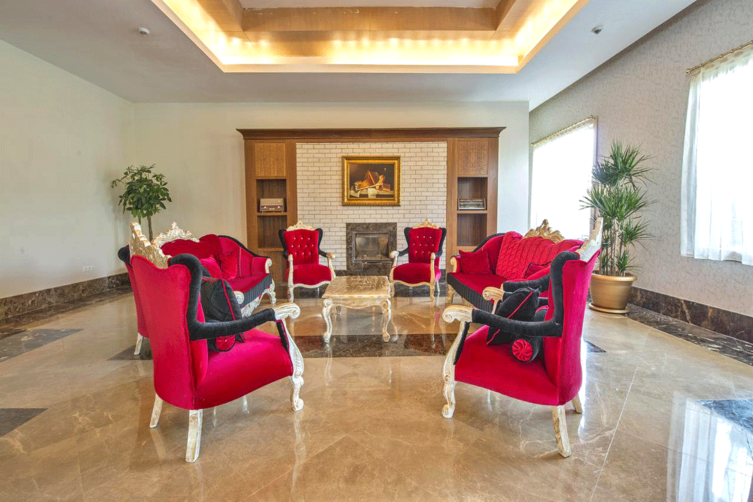 cheap resort hotels to Spend holiday with family