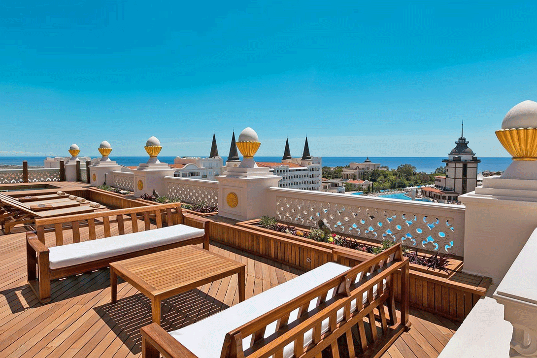 cheap resort hotels to Spend holiday with family