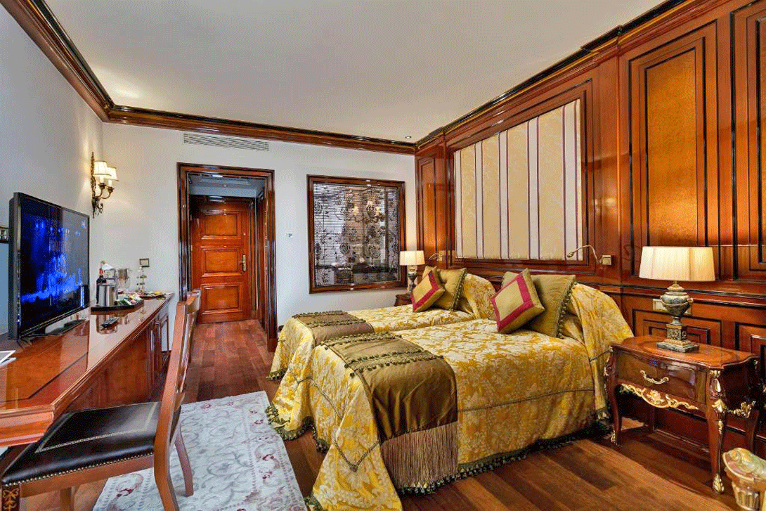 cheap resort hotels to Spend holiday with family