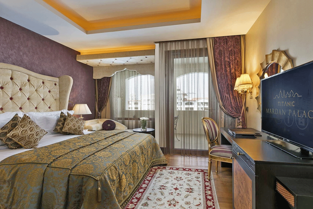 cheap resort hotels to Spend holiday with family