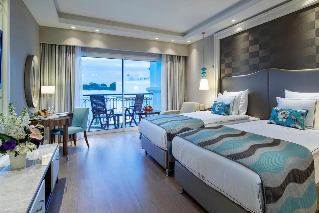 cheap resort hotels to Spend holiday with family