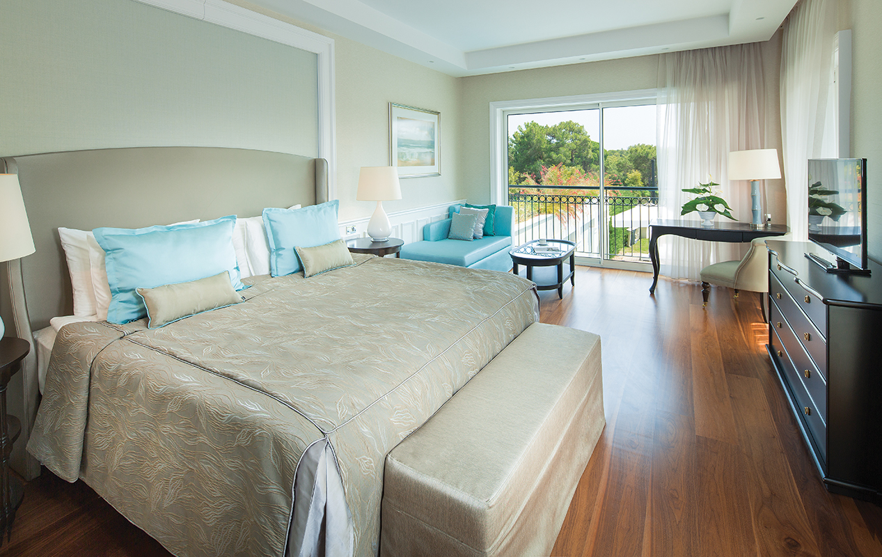 cheap resort hotels to Spend holiday with family