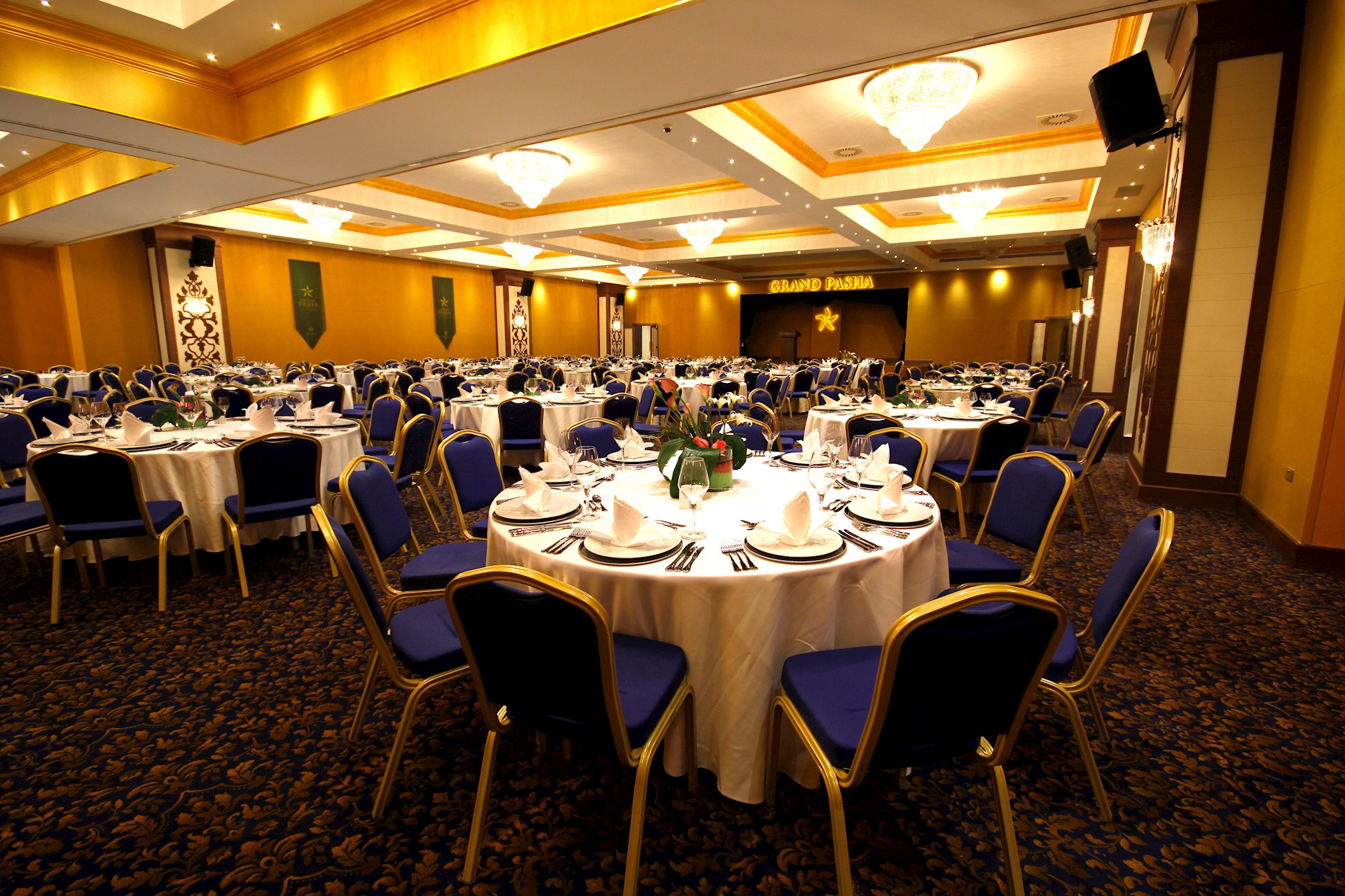 cheap resort hotels to Spend holiday with family