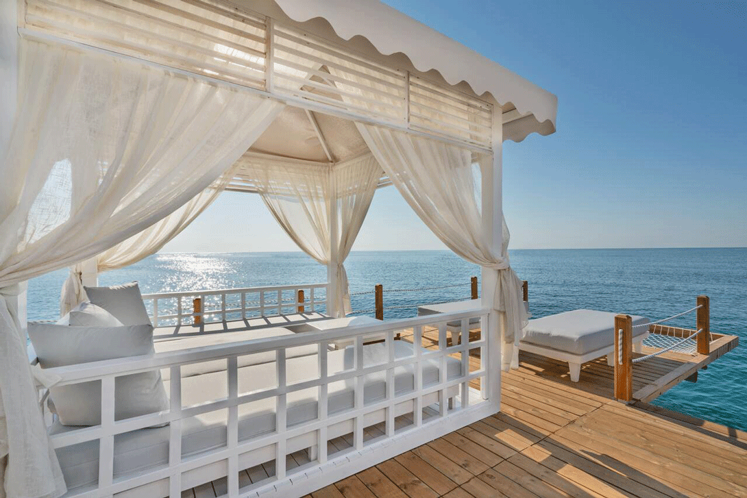 cheap resort hotels to Spend holiday with family