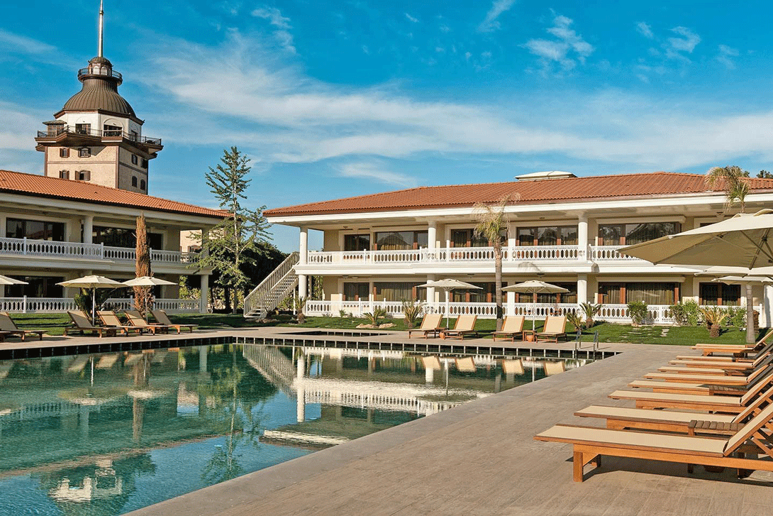 cheap resort hotels to Spend holiday with family