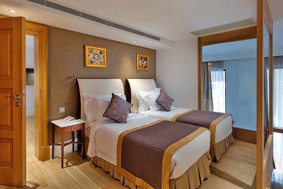 cheap resort hotels to Spend holiday with family