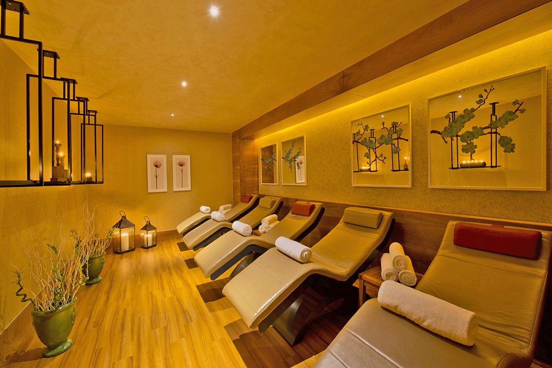 cheap resort hotels to Spend holiday with family