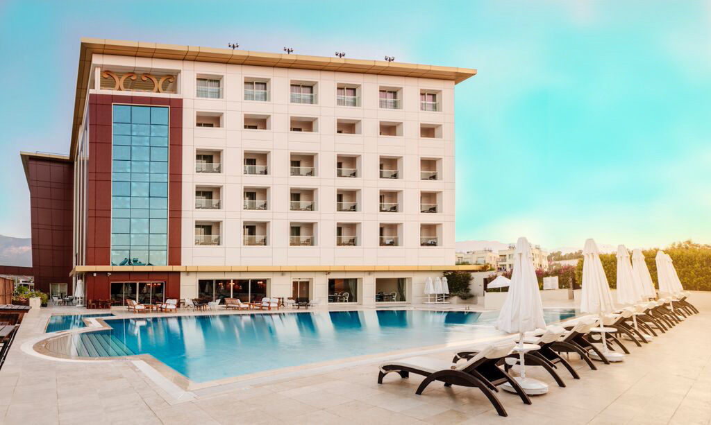 cheap resort hotels to Spend holiday with family