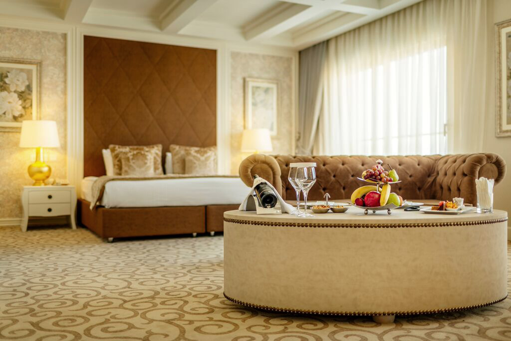 cheap resort hotels to Spend holiday with family