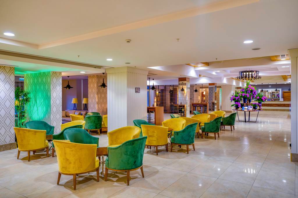 cheap resort hotels to Spend holiday with family