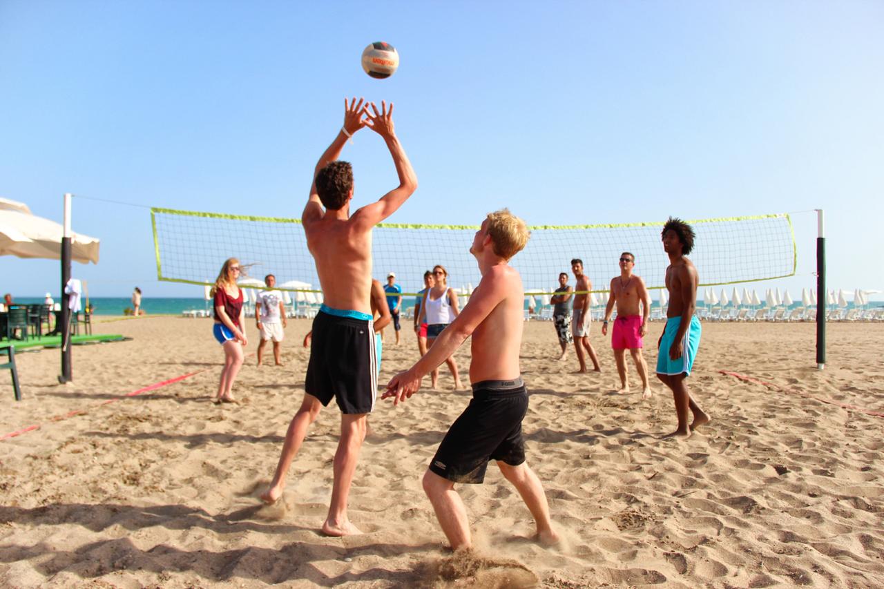 cheap resort hotels to Spend holiday with family