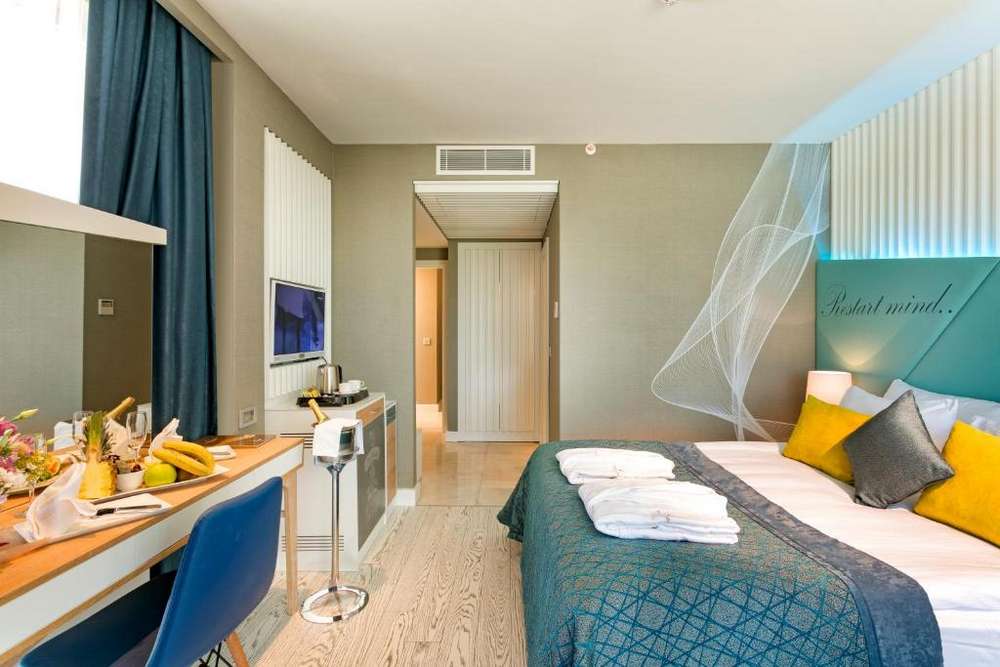 cheap resort hotels to Spend holiday with family