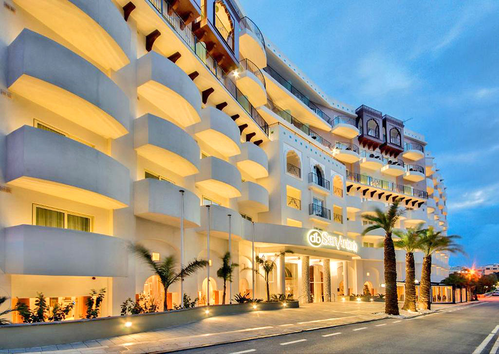 cheap resort hotels to Spend holiday with family