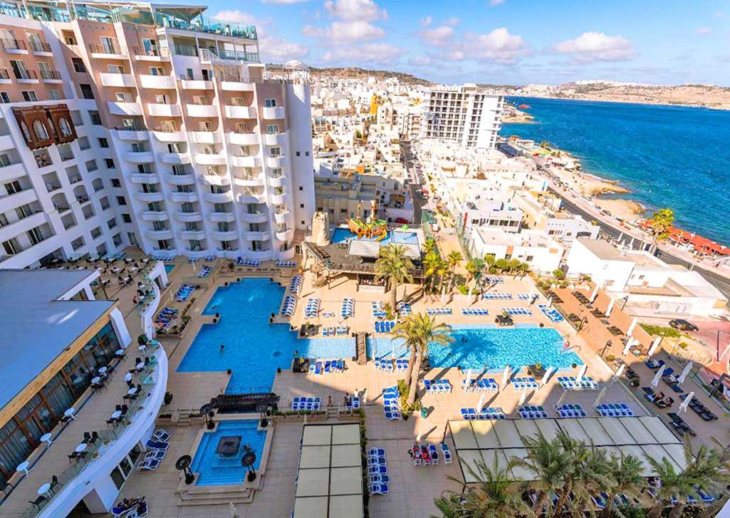 cheap resort hotels to Spend holiday with family