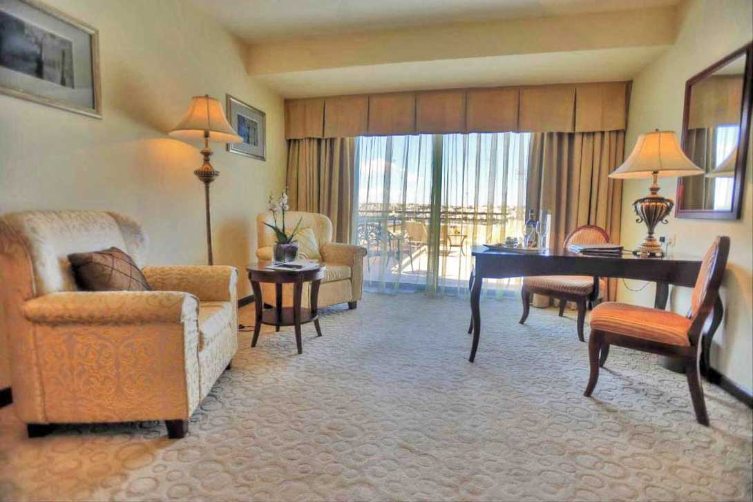 cheap resort hotels to Spend holiday with family