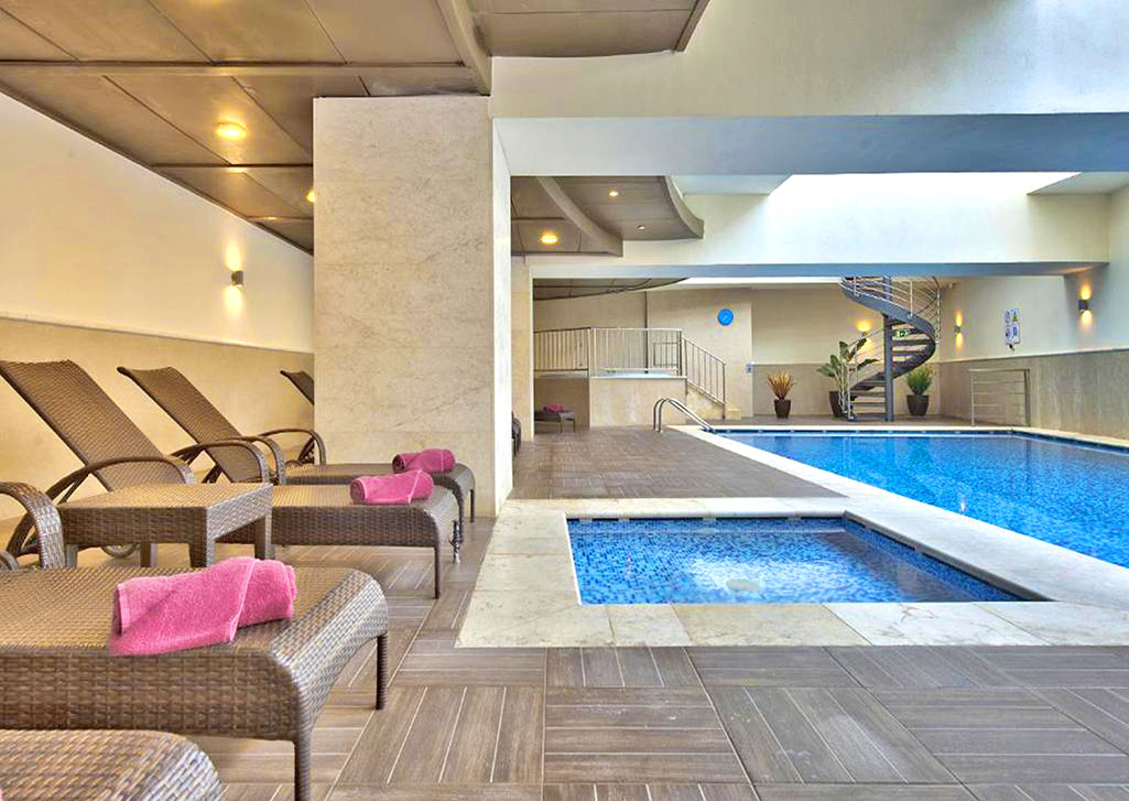 cheap resort hotels to Spend holiday with family