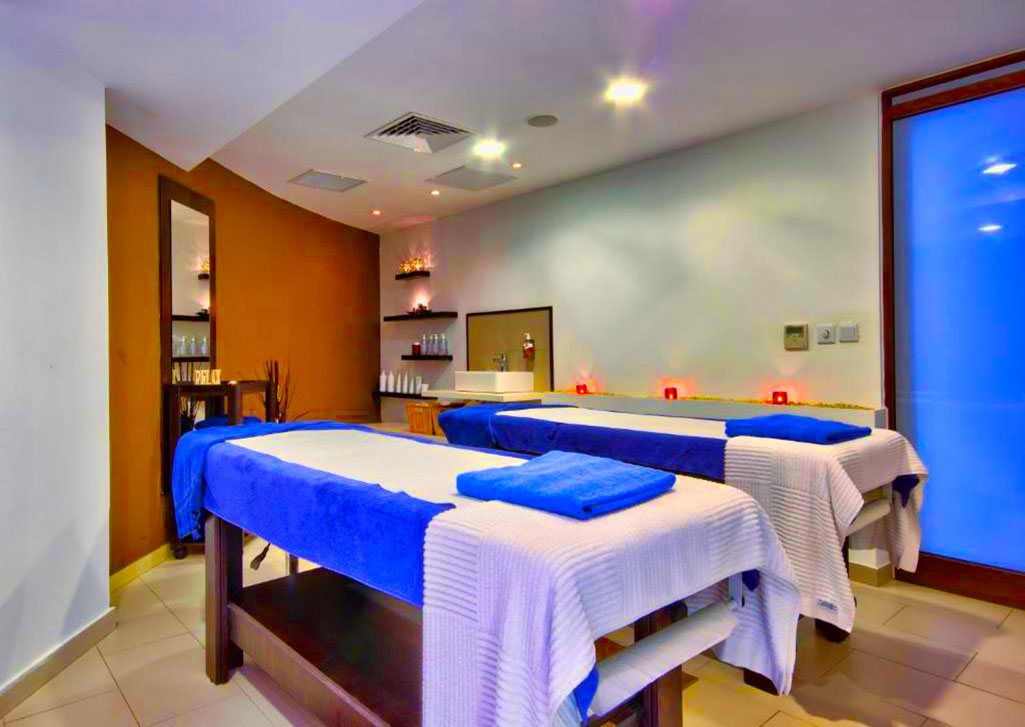 cheap resort hotels to Spend holiday with family