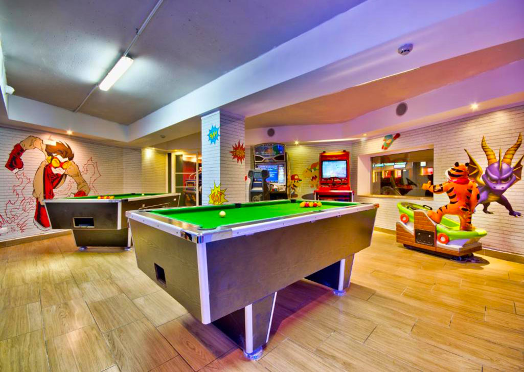 cheap resort hotels to Spend holiday with family