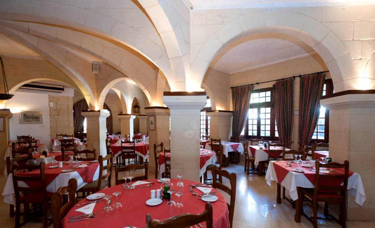 cheap resort hotels to Spend holiday with family
