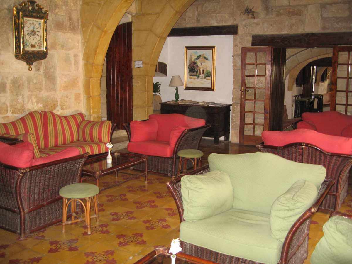 cheap resort hotels to Spend holiday with family