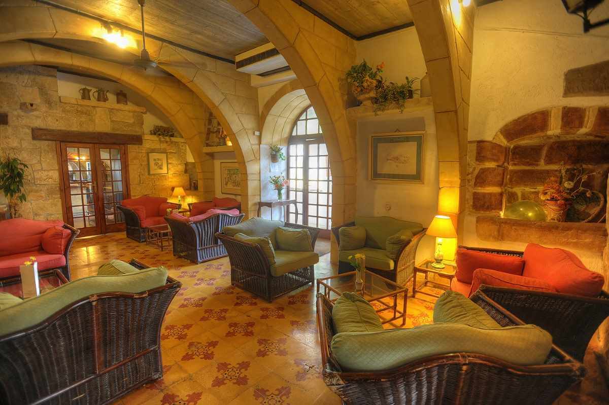 cheap resort hotels to Spend holiday with family