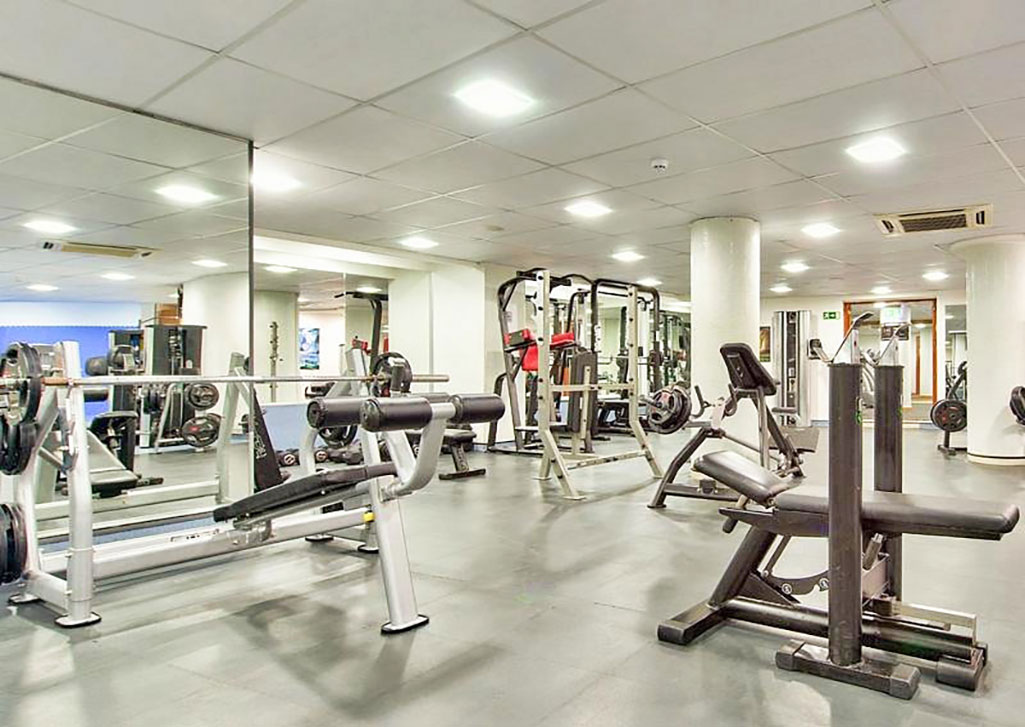 cheap resort hotels to Spend holiday with family