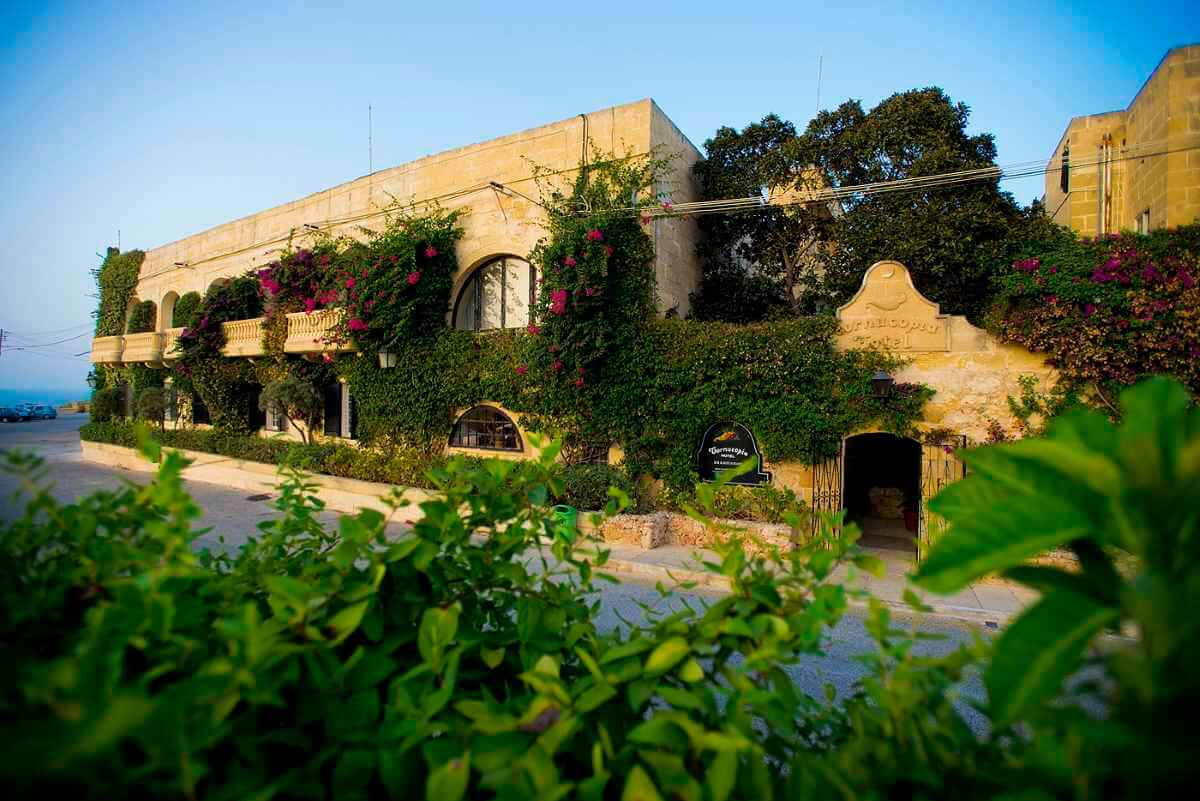 cheap resort hotels to Spend holiday with family