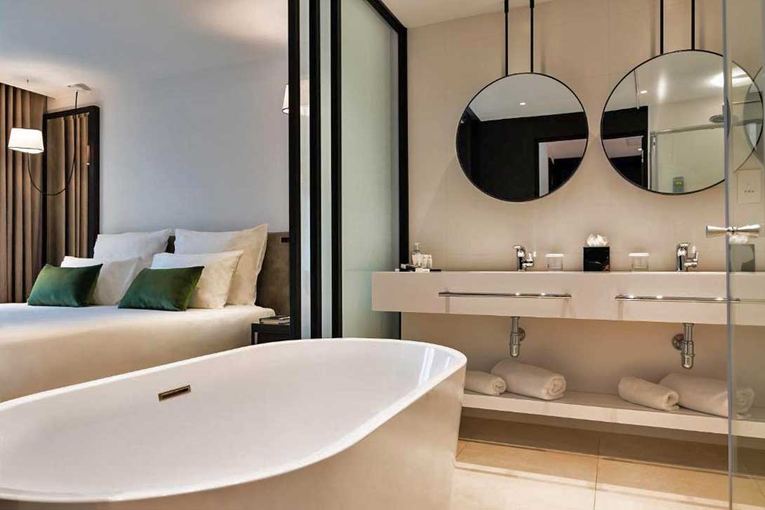 cheap resort hotels to Spend holiday with family