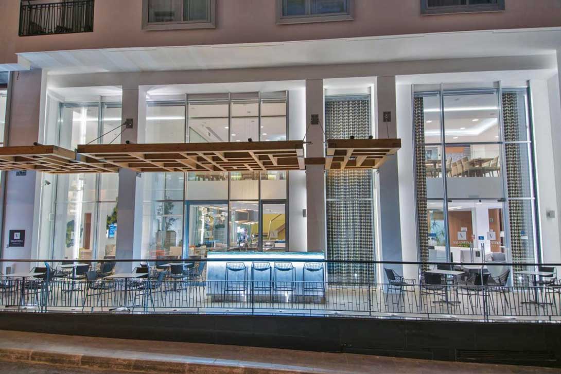 cheap resort hotels to Spend holiday with family