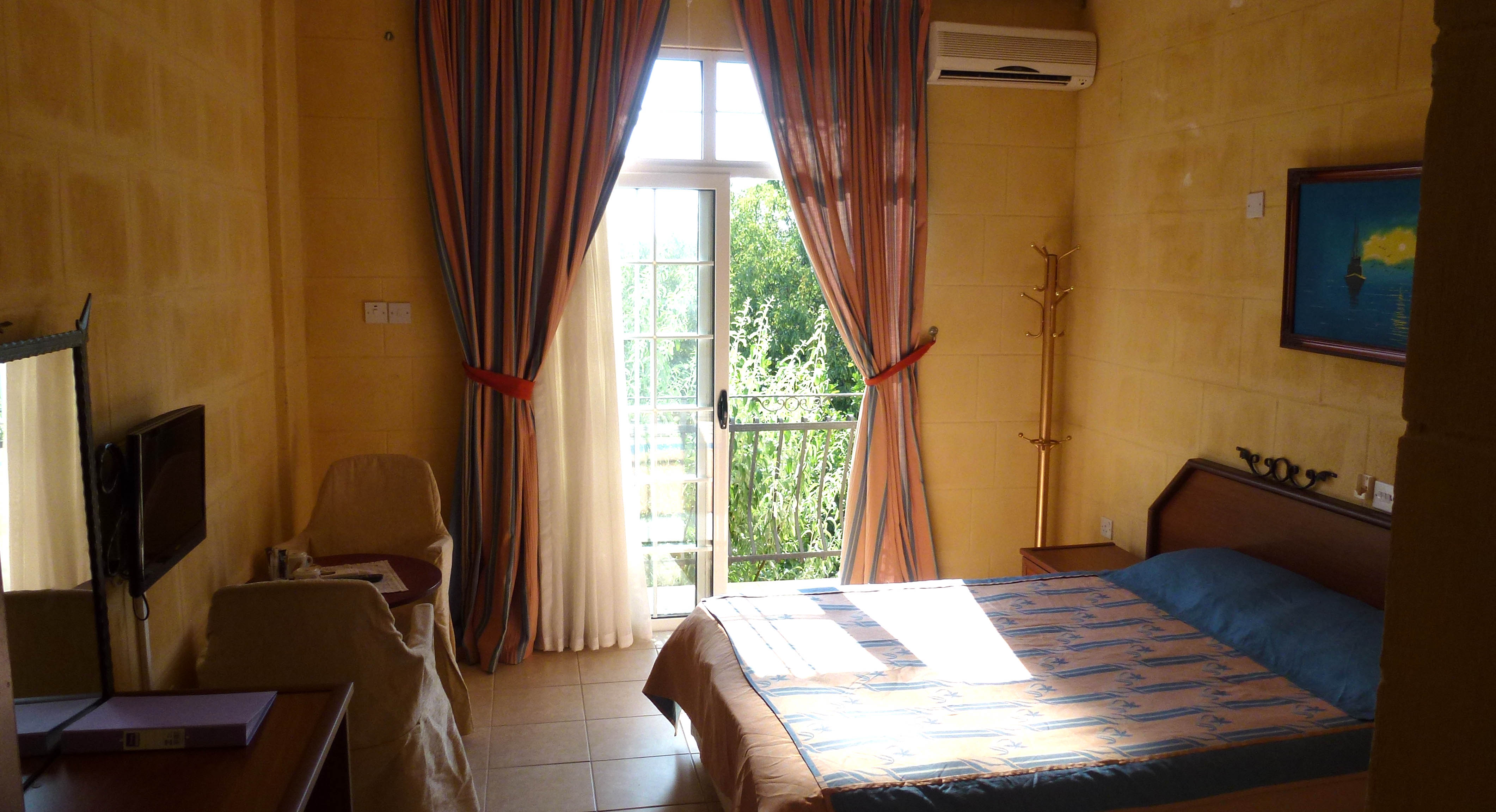 cheap resort hotels to Spend holiday with family