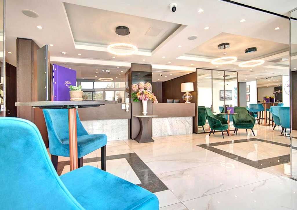 cheap resort hotels to Spend holiday with family