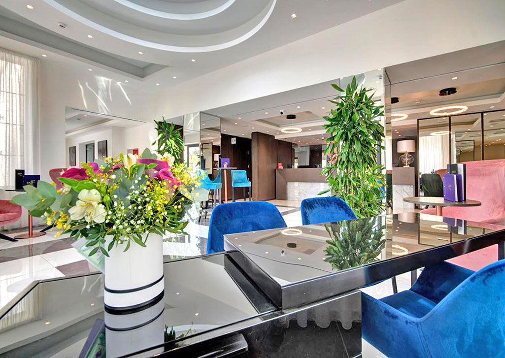 cheap resort hotels to Spend holiday with family