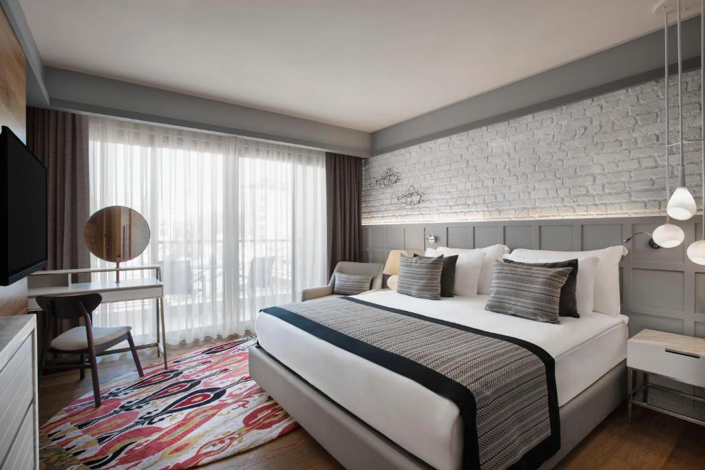 cheap resort hotels to Spend holiday with family