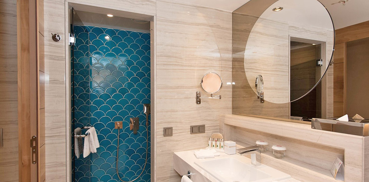 cheap resort hotels to Spend holiday with family